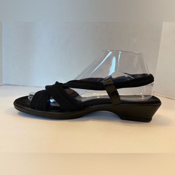 Mootsies Tootsies black open toe slingback sandals size 8.5 M - Picture 2 of 10
